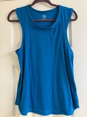 Athletic tank top